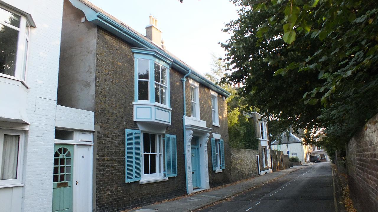 Bear'S Well Guest House Deal Bagian luar foto